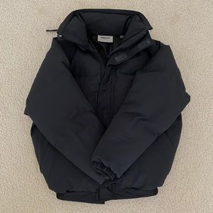 ESSENTIALS Fear of God Puffer Jacket